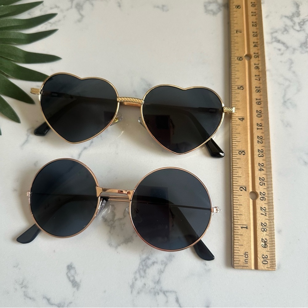 [2 Pairs] 3/$22🩶 Round & Heart Fashion Sunglasses Eyeglasses Black Women Gold - Picture 11 of 14